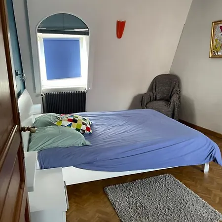 24 Grand Rue Au Centre De *